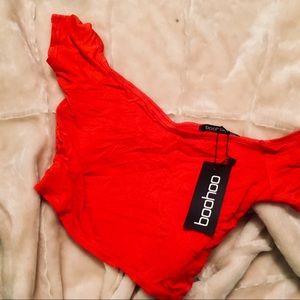 NWT Red off the shoulder crop top 💕